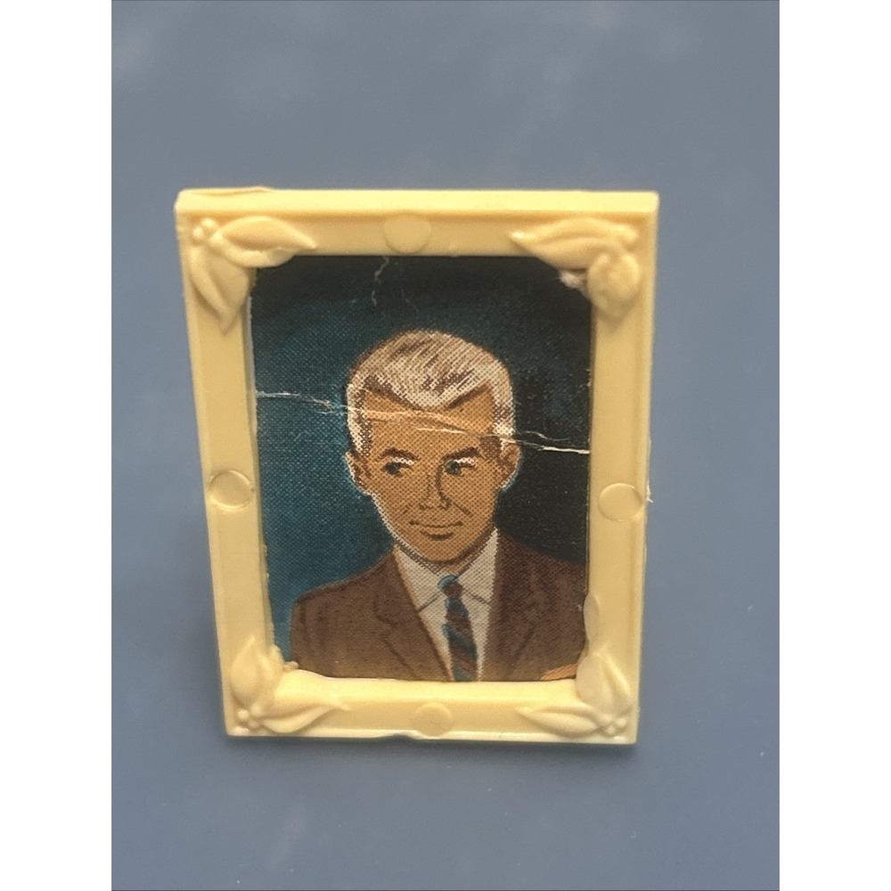 VTG 1960's Barbie Suzy Goose Doll Vanity Ken Photo Portrait Picture Frame READ